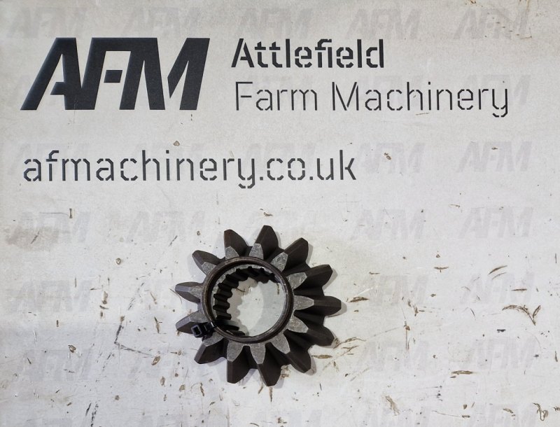 McConnel Pinion Gear &amp; Spacer 13 Tooth - 00770736