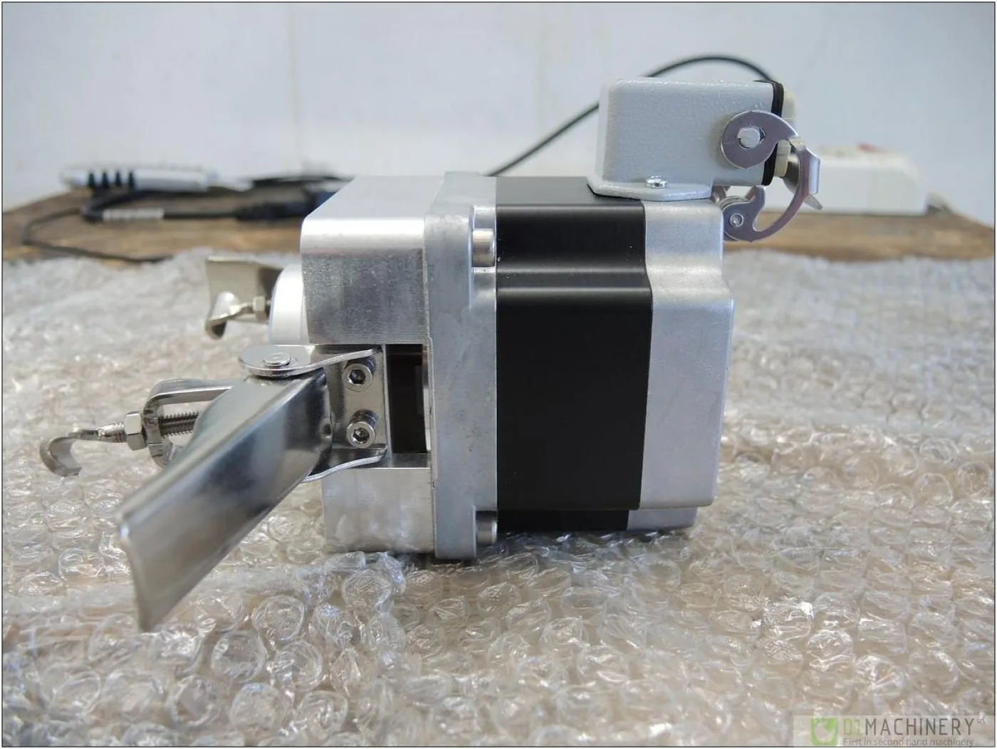 LT MOTOR AI2449 - 4