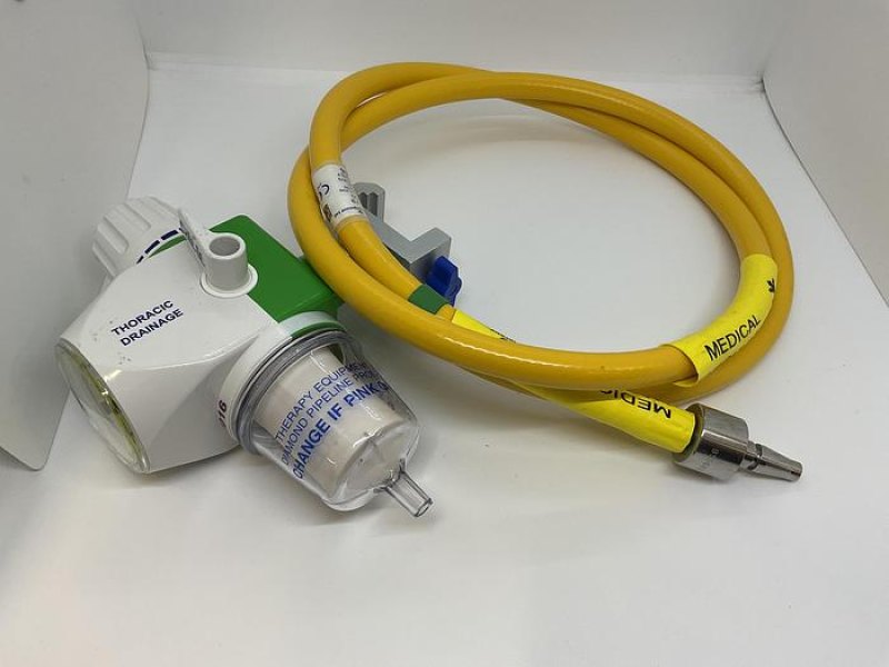 Therapy Equipment Thoracic Suction Piped