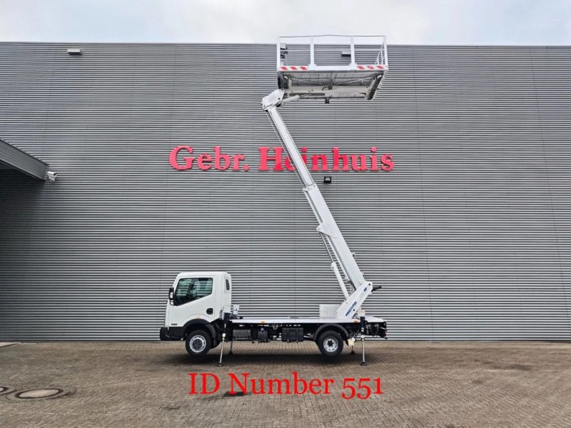 Nissan Cabstar 35.13 NT400 Multitel MS100