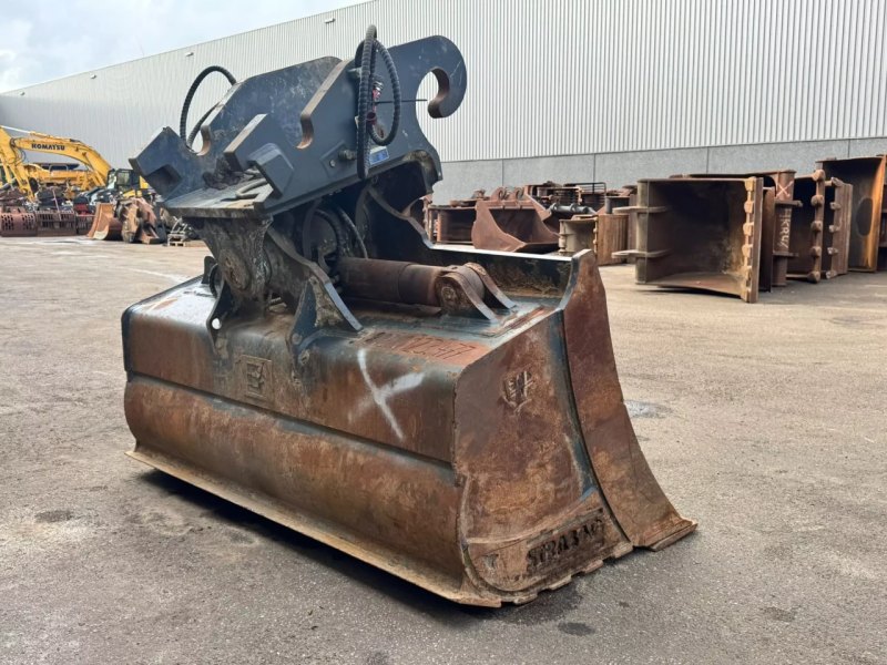 Lehnhoff tiltable ditch cleaning bucket SBK NGT5-2200 CW55S