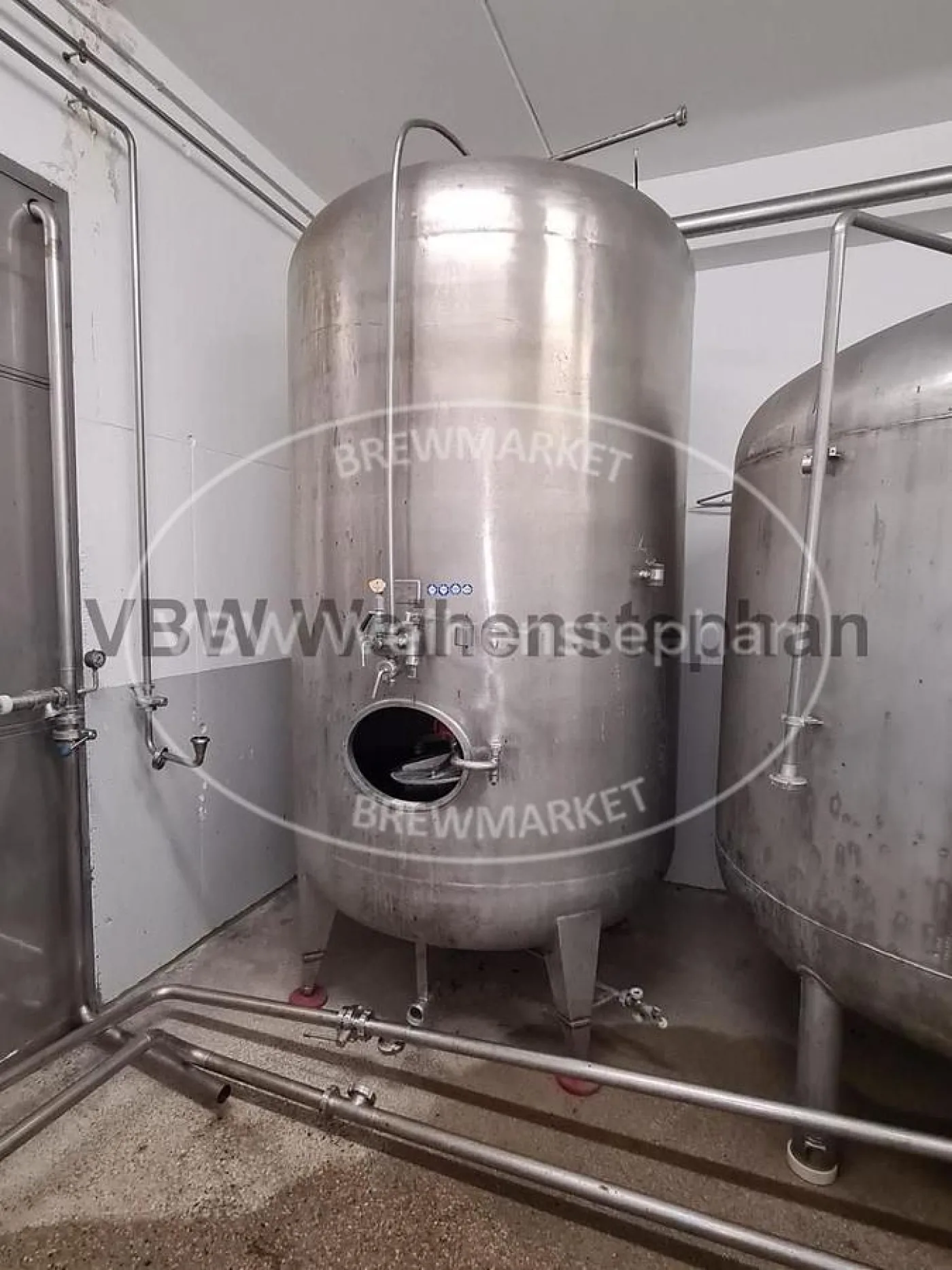 Pressure tank - 1