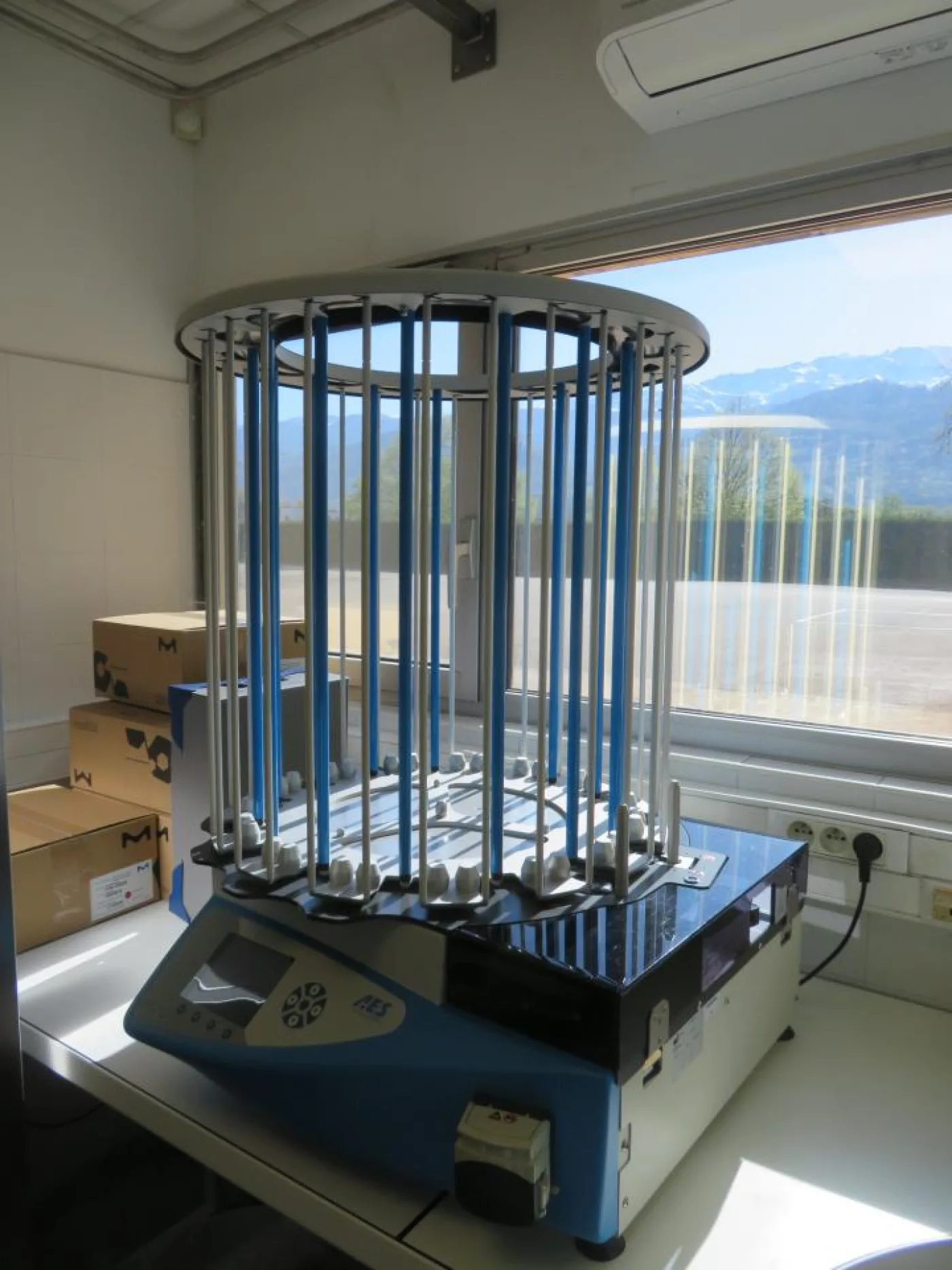 2017 BioMerieux BioMerieux APS One Automated Culture Media Plate Pouring System- R and D - 2