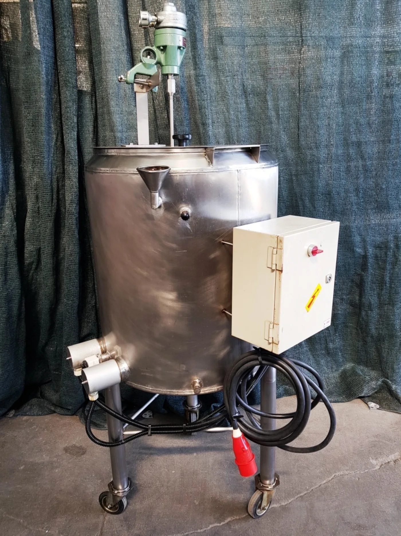DISSOLUTORE RISCALDATO – MOD. 135 L - 4