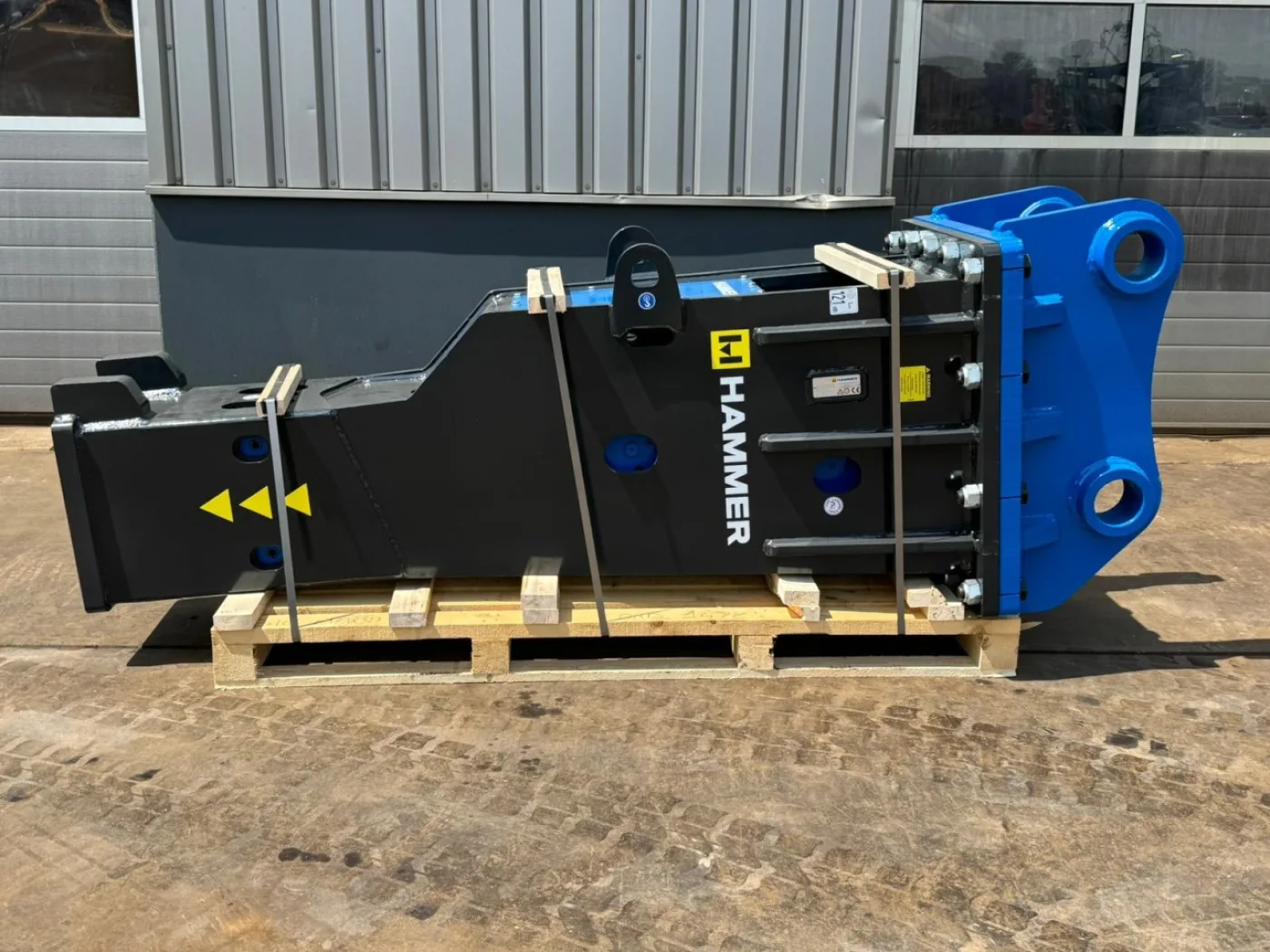 Hammer HS5000 fits 40-60 Ton excavator - 1