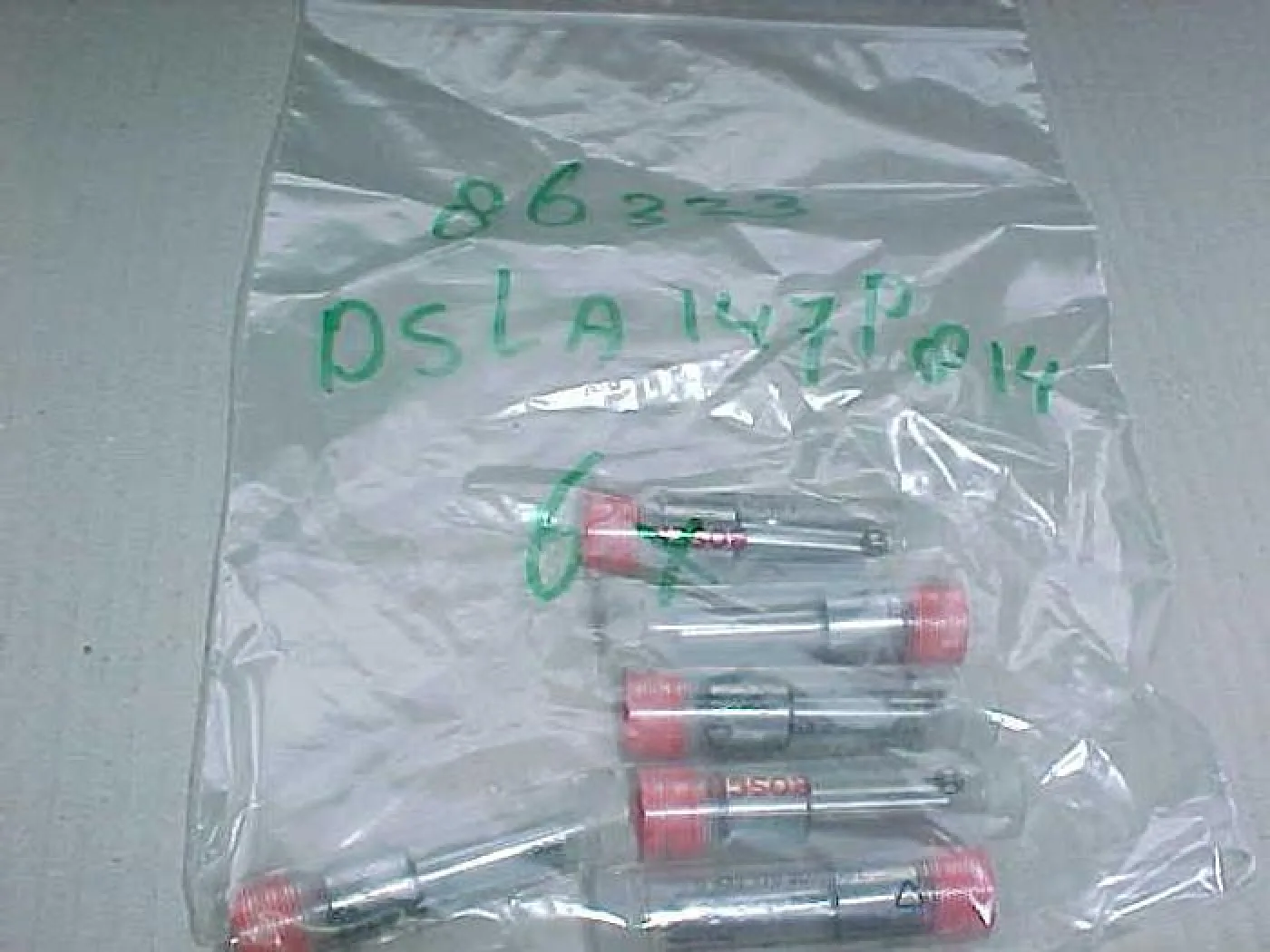 BOSCH INJECTOR NOZZLE DSLA147P814 NEW !! - 1