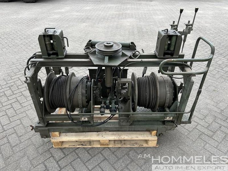 Rotzler HZ090 hydraulic pulling winch