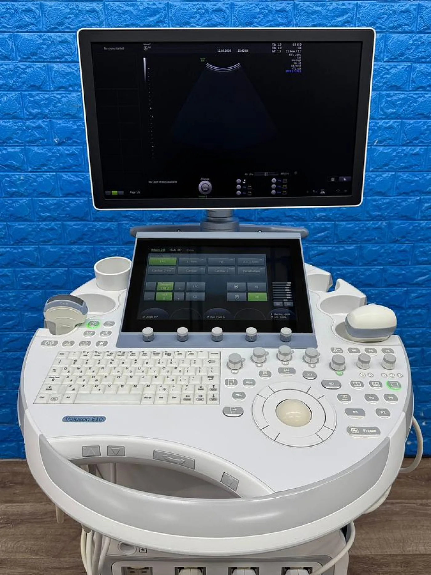 GE Voluson E10 Ultrasound YOM: 2015 - 7