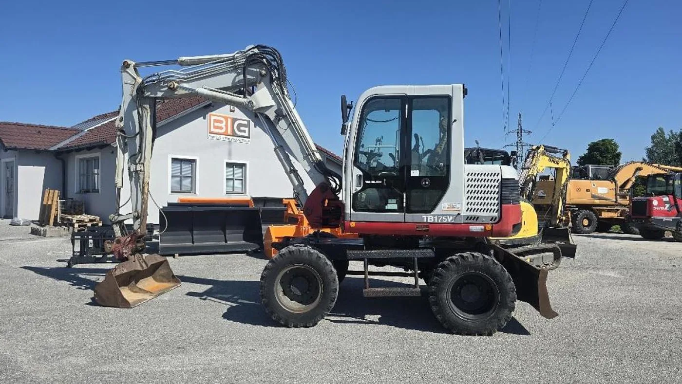 2003 Takeuchi TB175W Mobilbagger - 4