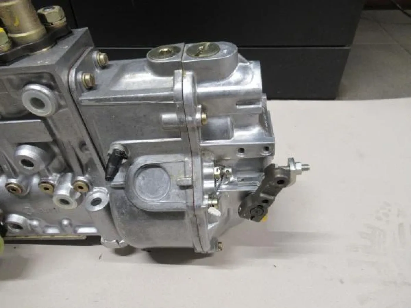 Brandstofpomp Volvo - 5
