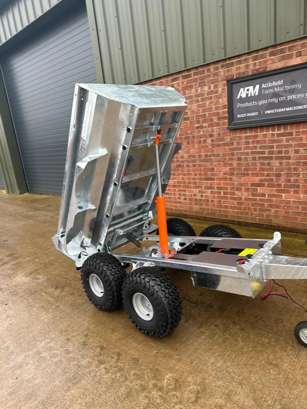 Chapman Hydraulic Dump Trailer DT100