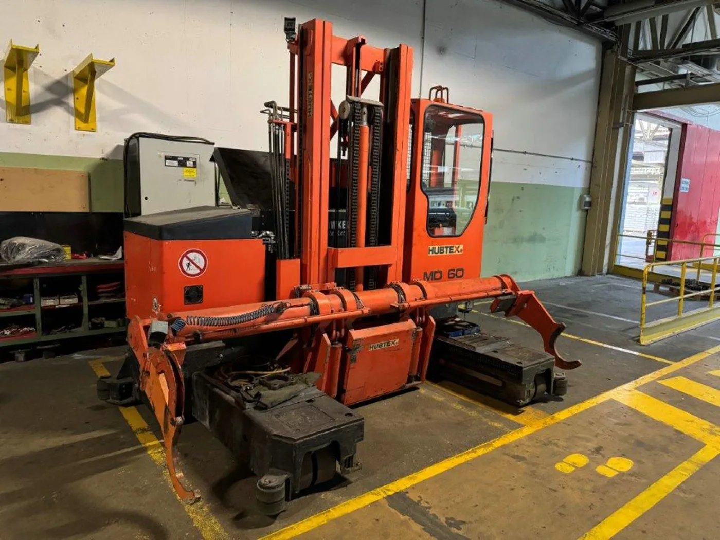 Genkinger Hubtex - MD 60 Serie 2131 warp beam lift truck - 1