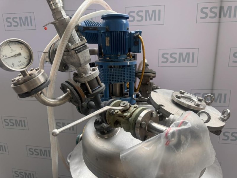2003 Fischer Process vessel/reactor with a top-mounted agitator/mixer