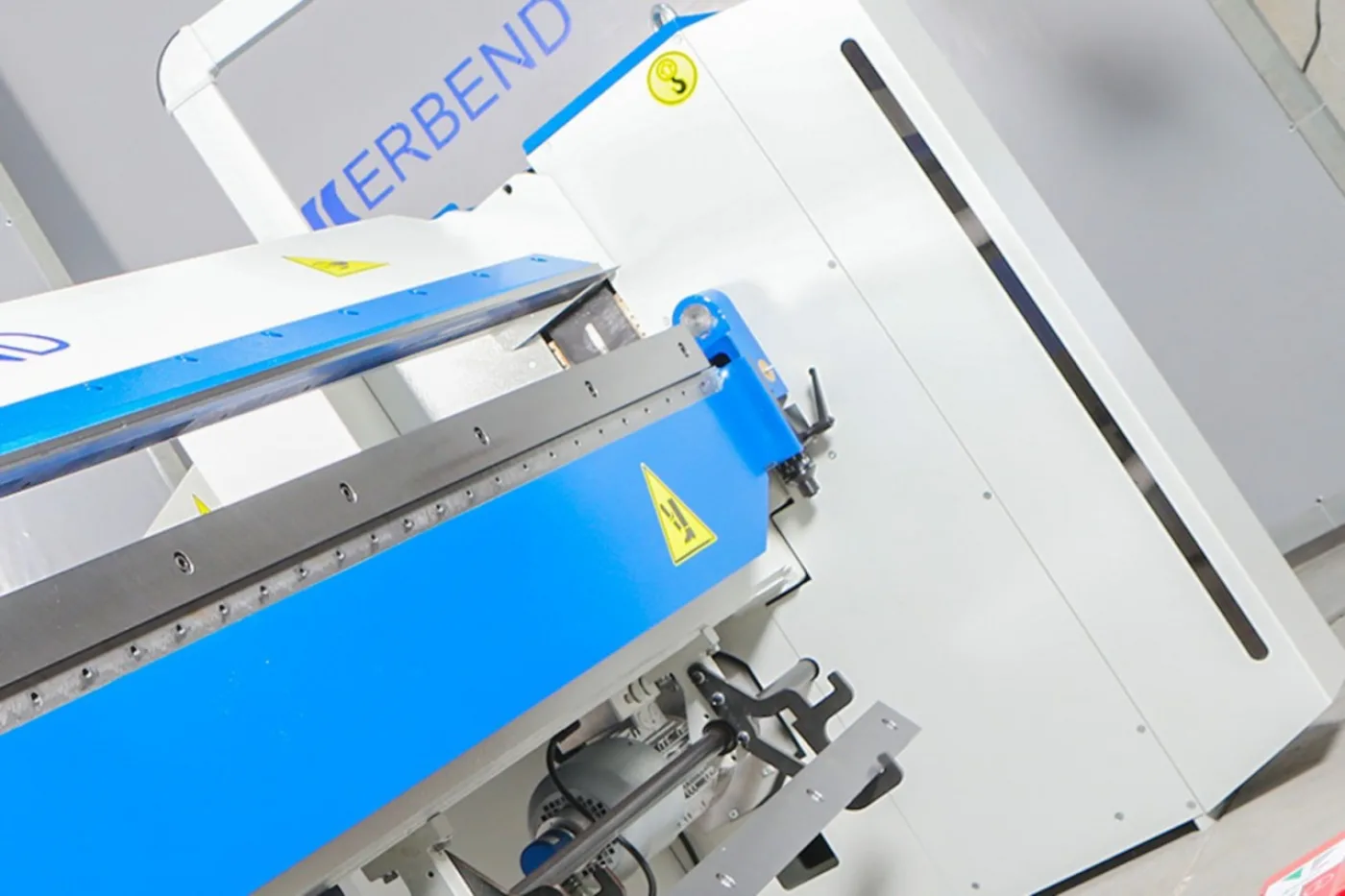 Motorische Schwenkbiegemaschine MFG 2515 - 4