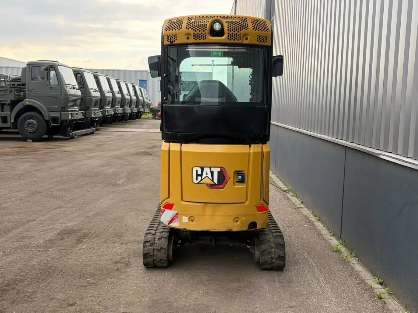 Caterpillar 301.8-05 - 7