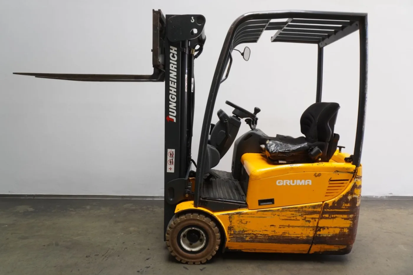 Frontstapler Jungheinrich EFG-DF12,5 (2003) - 3