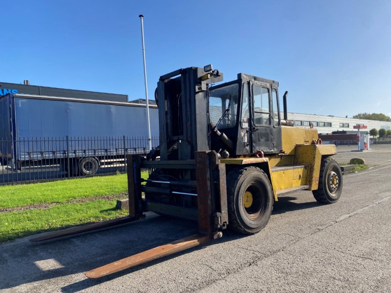 Svetruck 18 60 33 TRIPLEX MAST