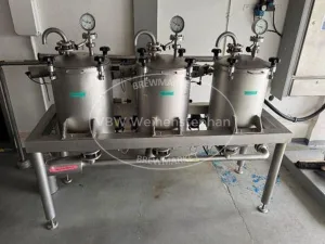 Hop dosing system