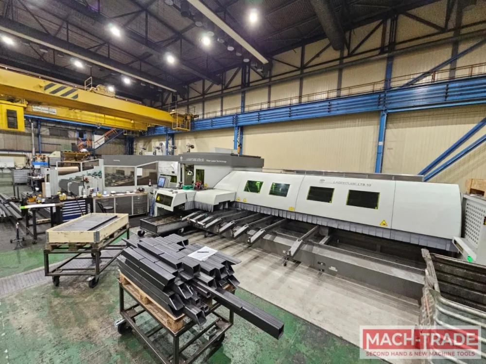 Taglio tubo BLM Adige LT8.10 4kW fibra