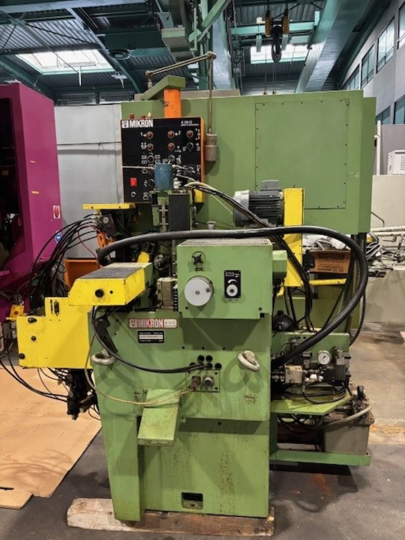 Gear Hobbing Machine – MIKRON A33 - 2