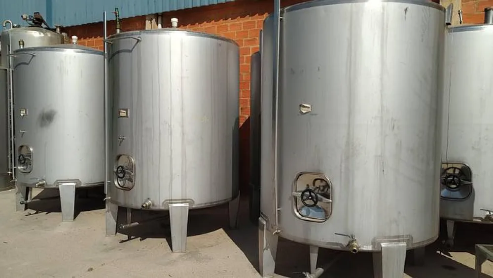 Depósito de inox de 5000 L
