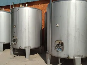 Depósito de inox de 5000 L