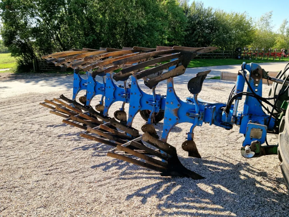 Lemken DLV 140 5f plough