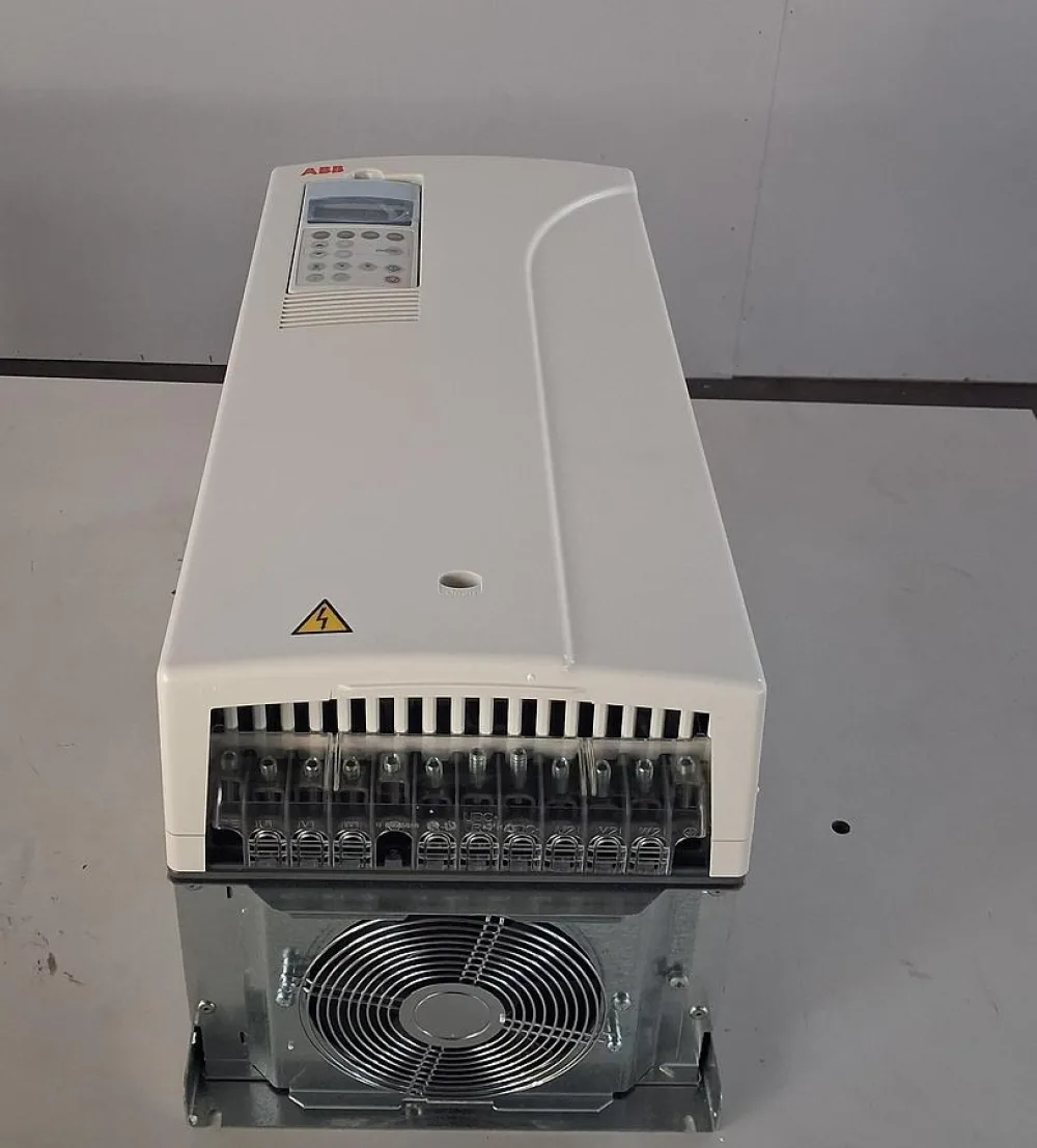 ABB ACS800 Frequenzumrichter