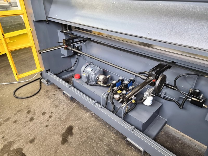 Hydraulische Schwenkbiegemaschine V-AMH 2035