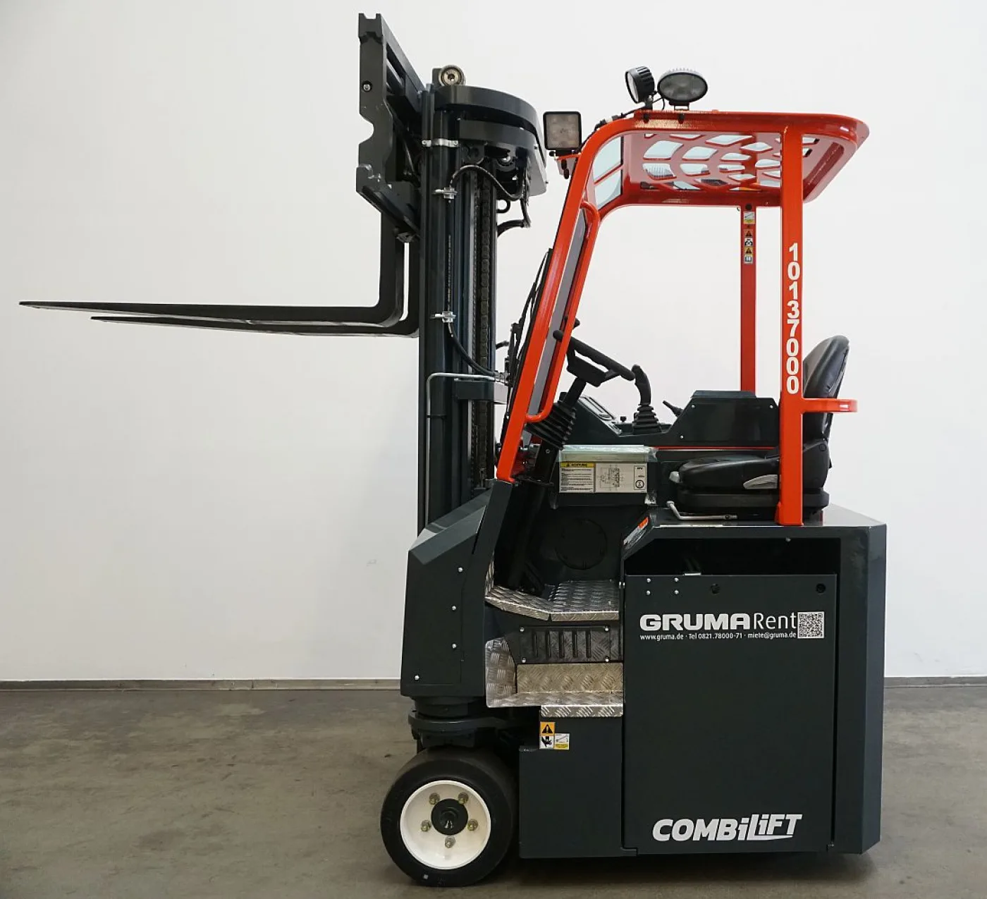 4-Wegestapler Combilift CBE3000 (2023) - 4