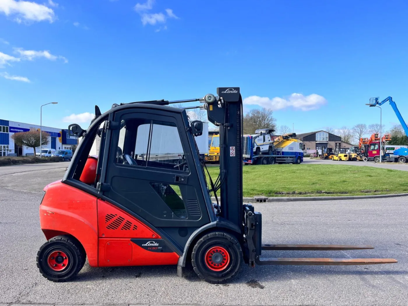 Linde H30T-02 - 1
