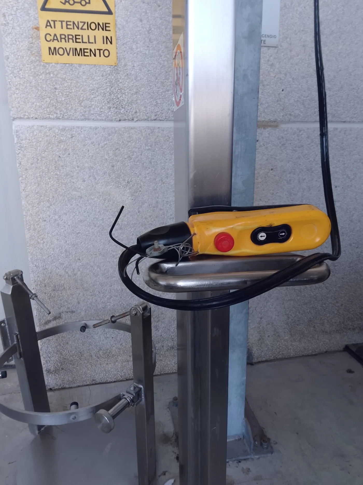 ELEVATORE PER SERBATOI – MANES – MOD. SHERPA - 4