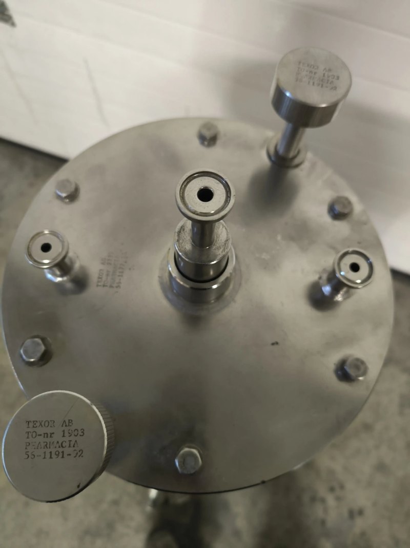 USED AMERSHAM PHARMACIA BIOTECH FINE LINE STAINLESS STEEL CHROMATOGRAPHY COLUMN 24 LITERS