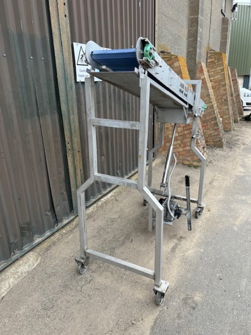 Incline Conveyor – Adjustable Height