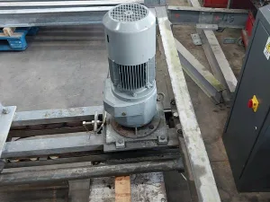 Conveyor with dropper