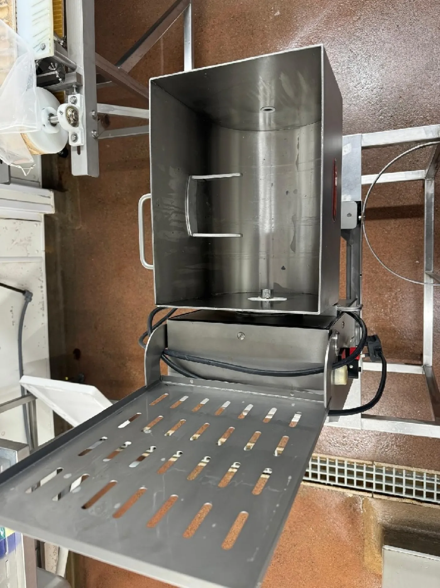 Mainca RM20 Mini Paddle Mixer - 3