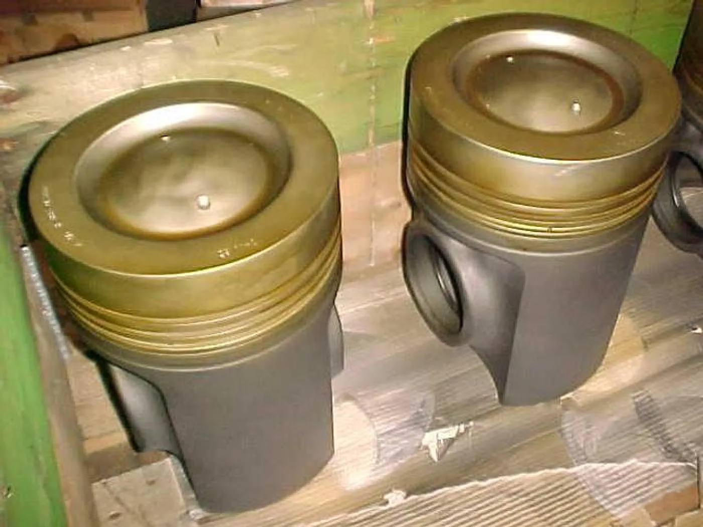 PISTONS WARTSILA W26 / 6L26 - 3