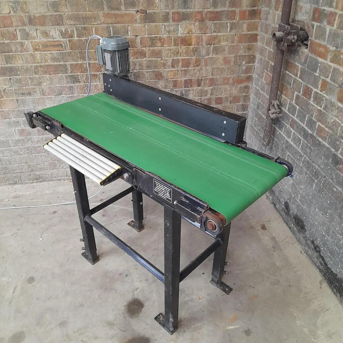 W J Murray Engineering Ltd Straight Conveyor - 3