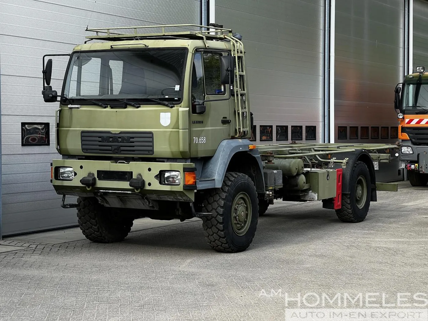 MAN 18.225 LAC 4x4 - 6