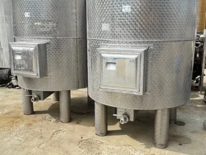 FIBERGLASS TANKS HL 30 ABOUT, INSULATED STORAGE MODEL, TOTAL INSULATION, STAINLESS STEEL OUTER CLADDING, SECOND-HAND EQUIPMENTS