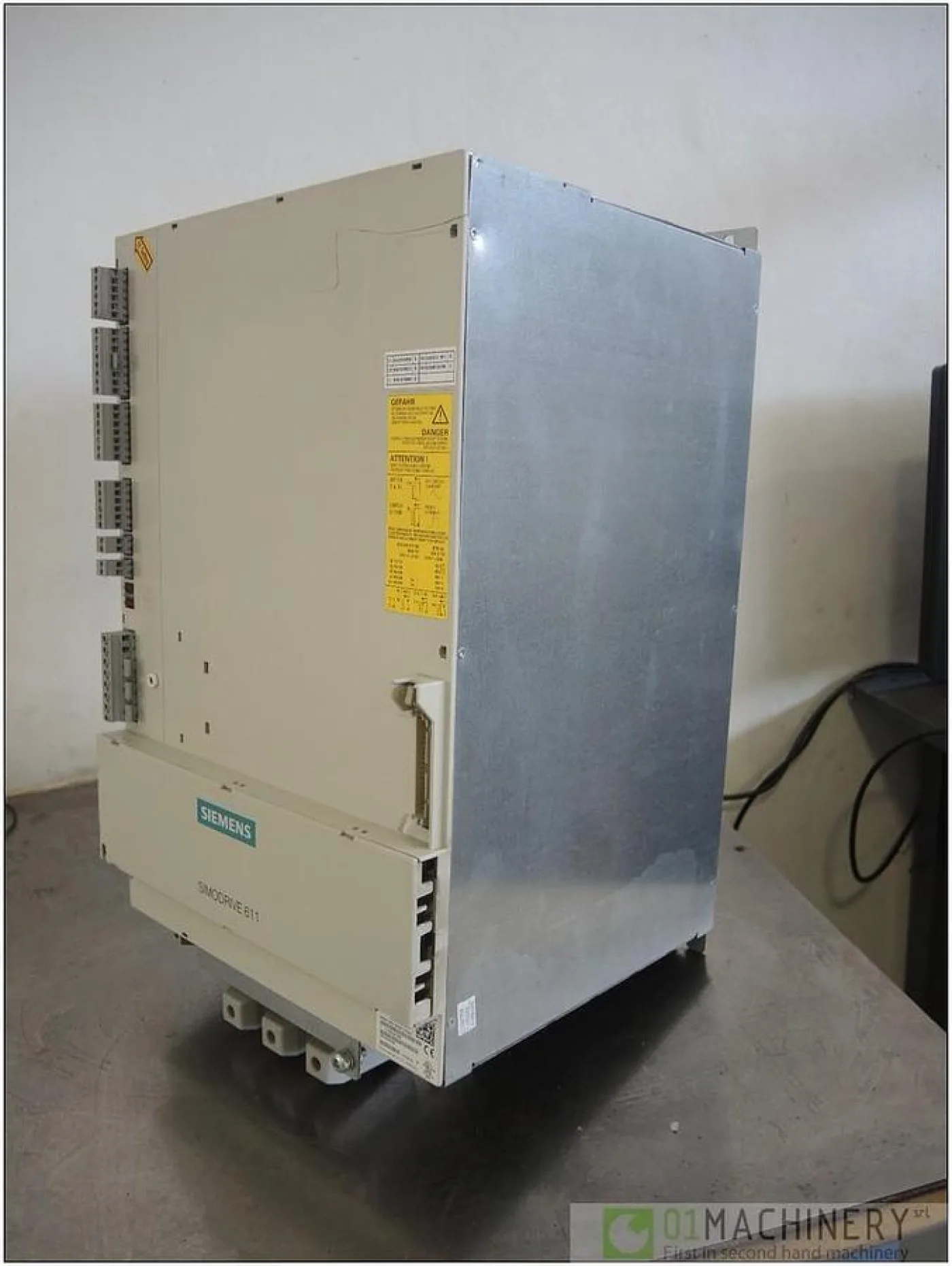 SIEMENS 6SN1145-1BA01-0DA1 AI3166 - 1