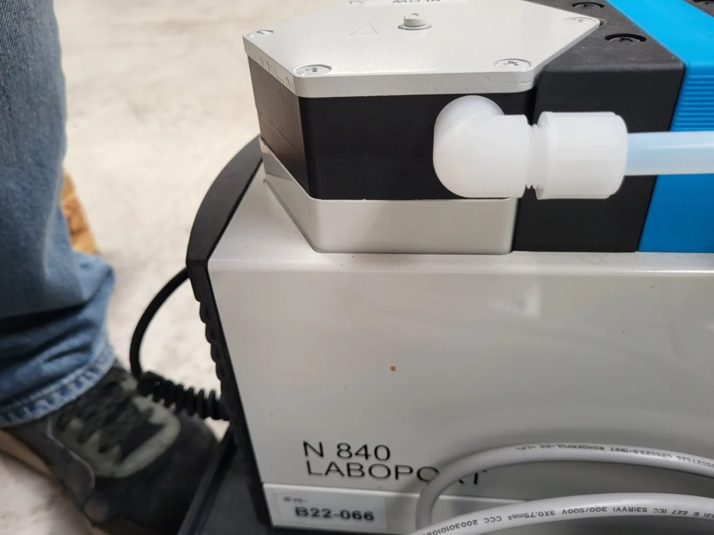 New arrival Laboport N 840 diaphragm vacuum pump - 1