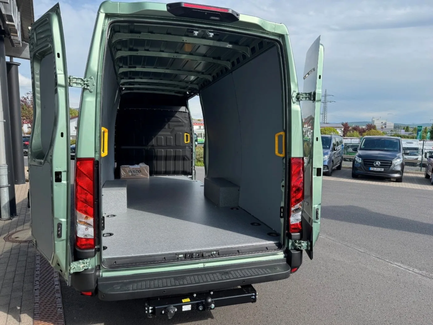 Iveco Daily 35S18 HA8 3.0L *R4.100mm*Automatik*AHK*LED - 7