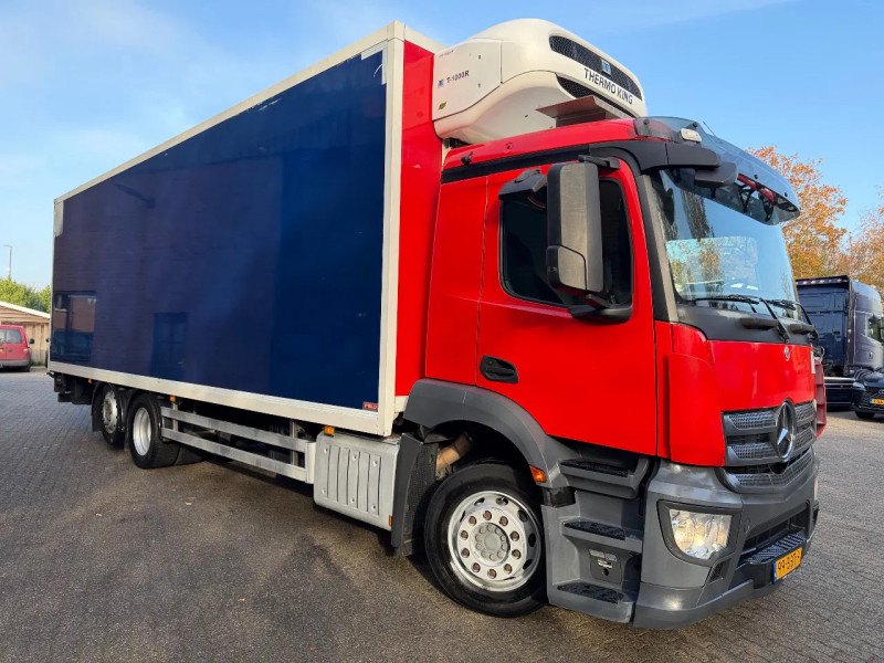 Mercedes-Benz Antos 2532 6X2 Thermo King T-1000R D+E 2T LBW Steering Axle EN Truck