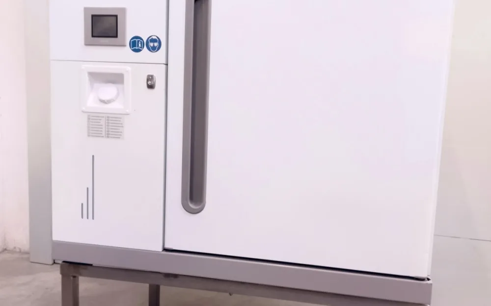 CABINA PER PROVA DI FOTOSENSIBILITÀ – WEISS – MOD. PHARMA 250 L