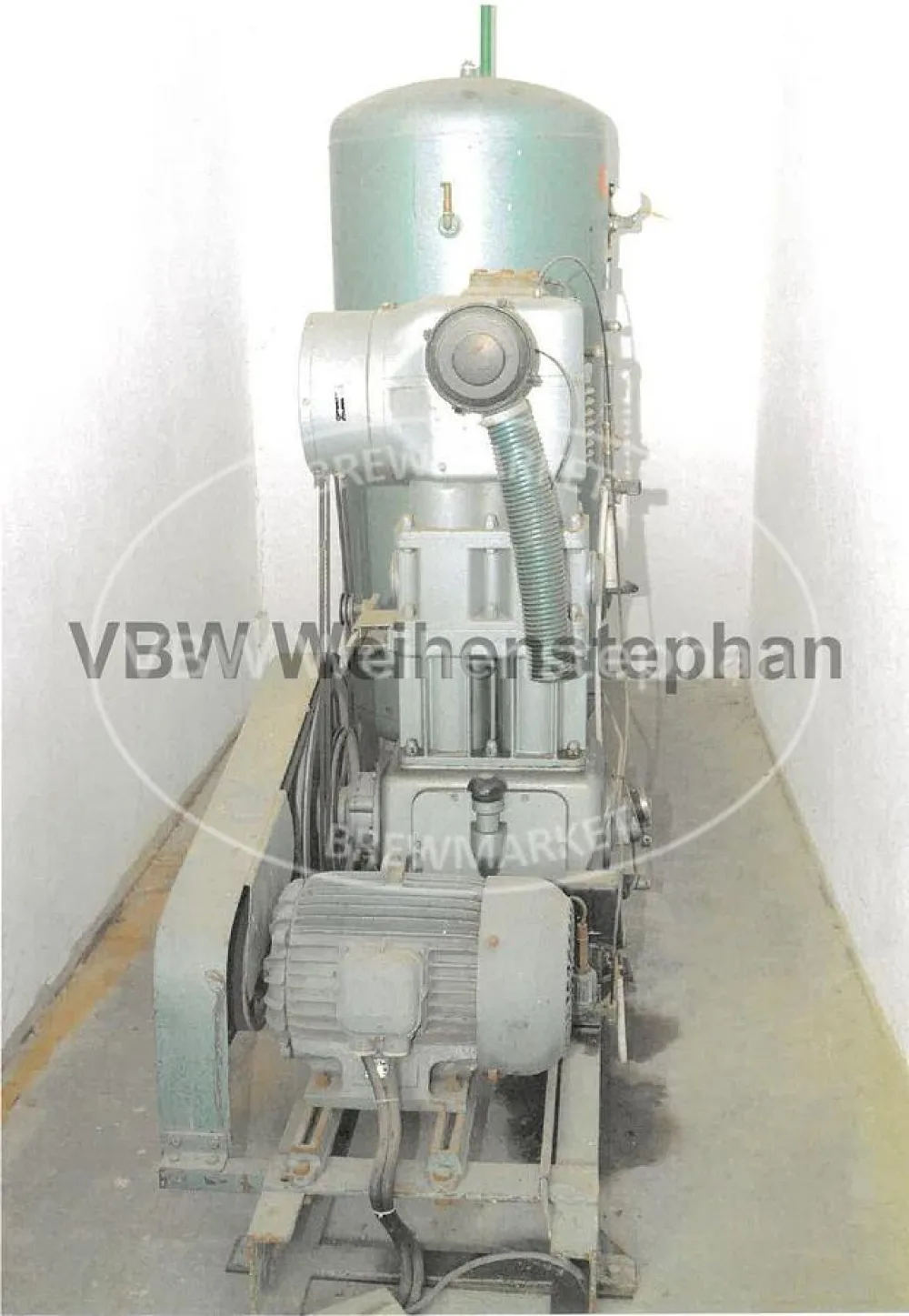 Air compressor