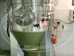 Yeast tank