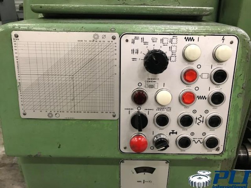 Gear Hobbing Machine – PFAUTER P400