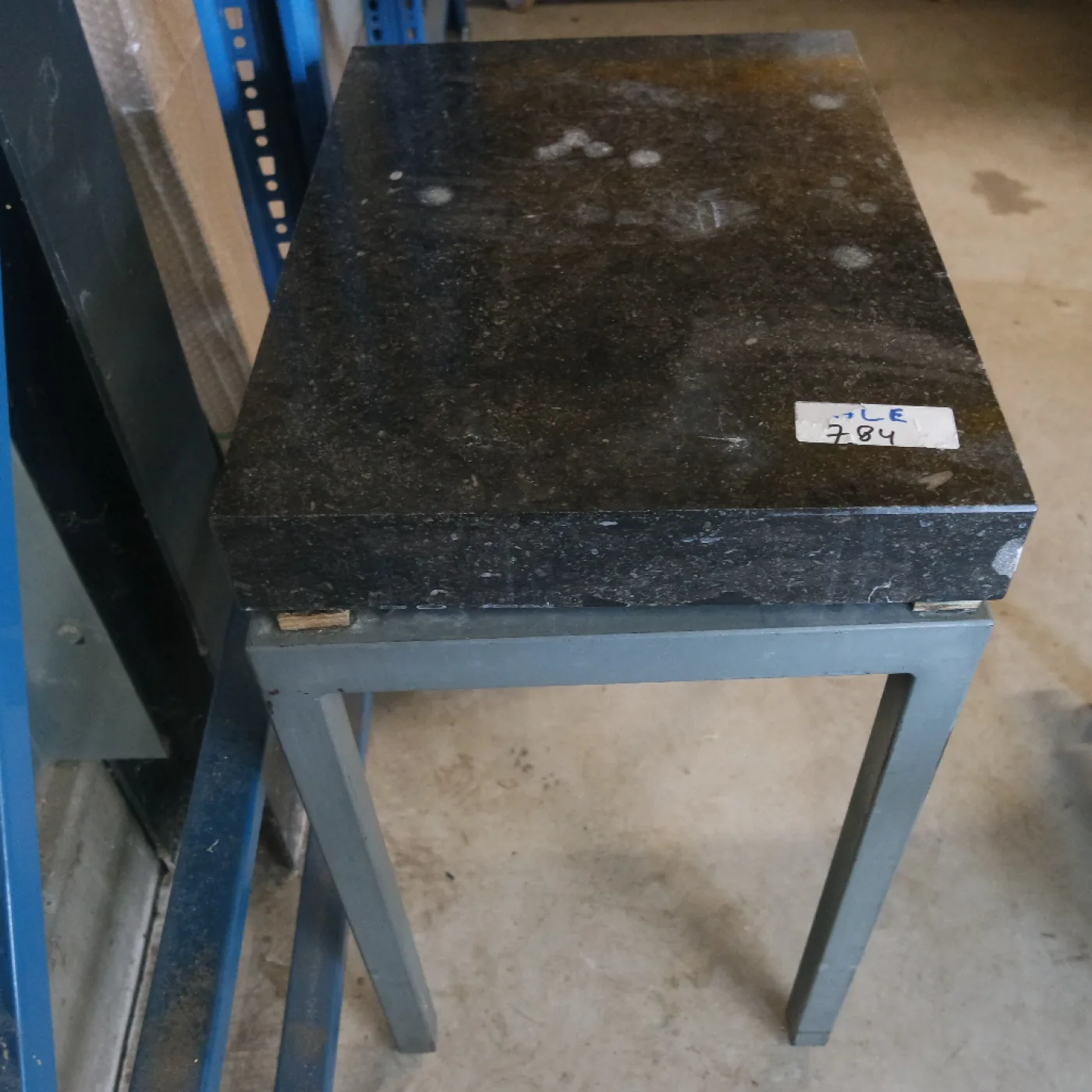 784 - Used laboratory weighing table, granite top - 1