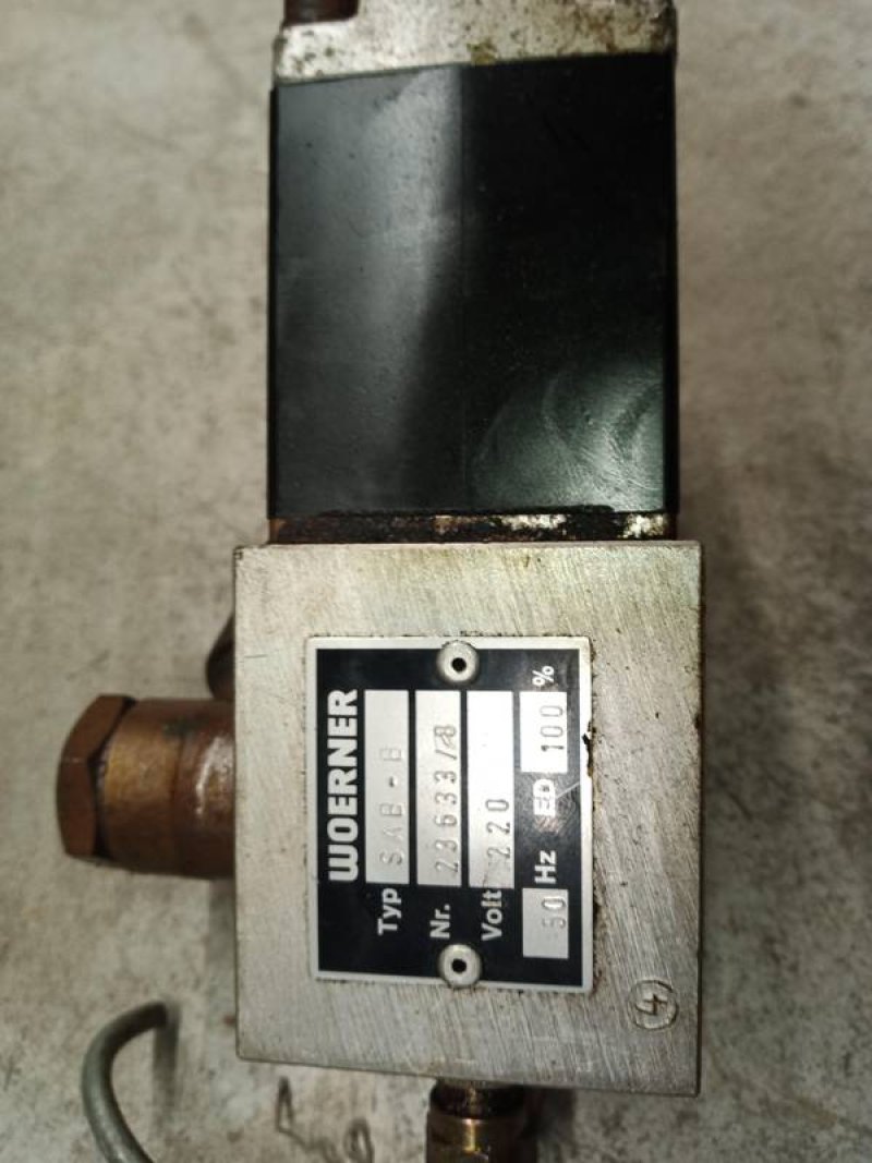 Automatic lubrication unit